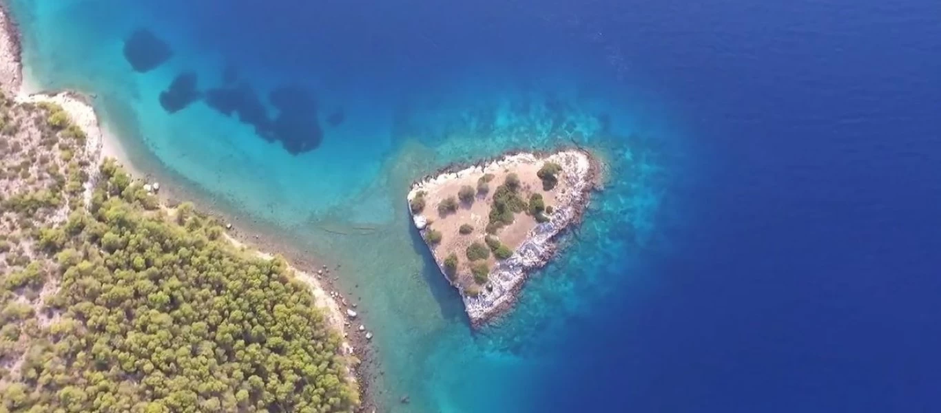 To «νησί των βρικολάκων» που «στοιχειώνει» ακόμα την Κορινθία (βίντεο)